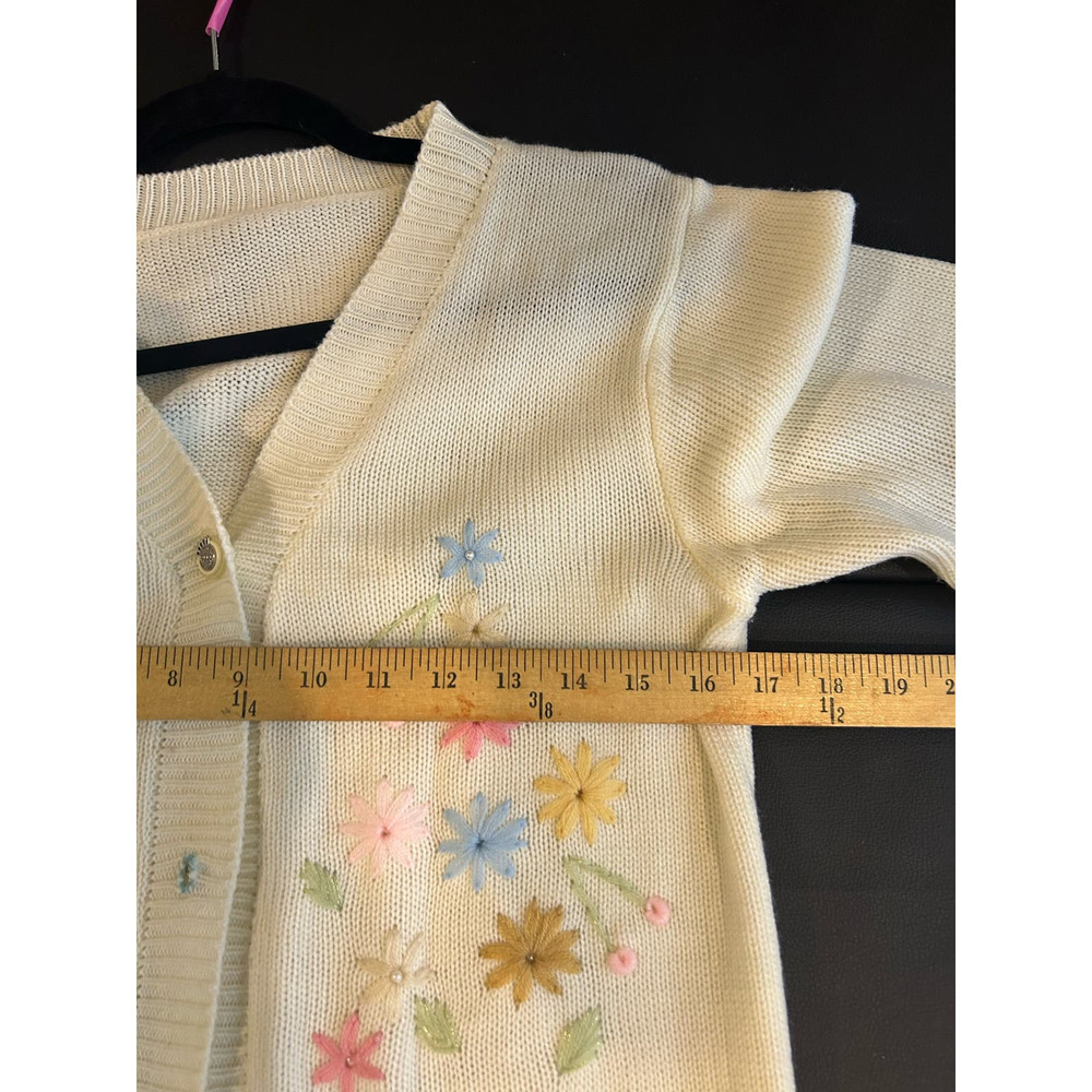 Unbranded Cottage Cream embroidery Cardigan Vintage Handmande - Picture 7 of 8